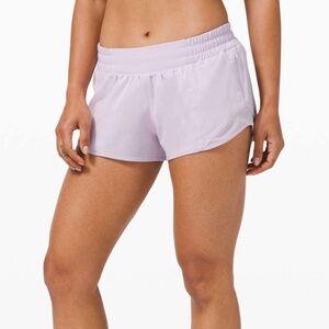 Lululemon Hotty Hot Shorts - Light Purple Size 4